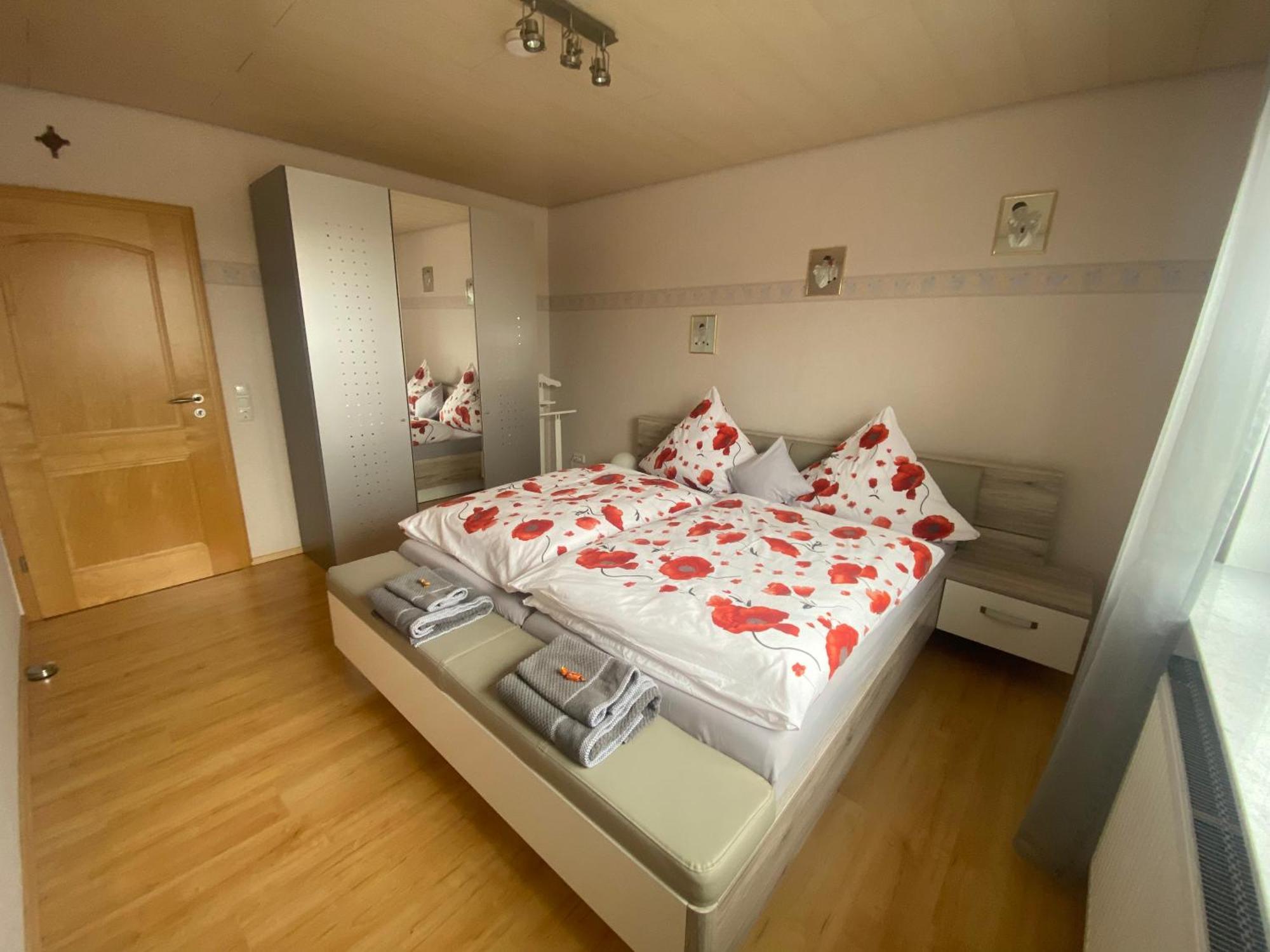 Stadtzentrumnahe Wohnung An Der Gruenen Aue, Kostenfreier Parkplatz Fulda Ngoại thất bức ảnh